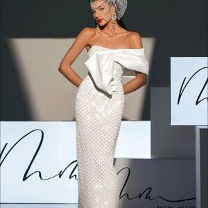 White Embellished Pleated Strapless Wedding Dress